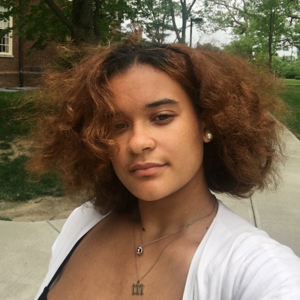 Meet your Posher, Mikaela